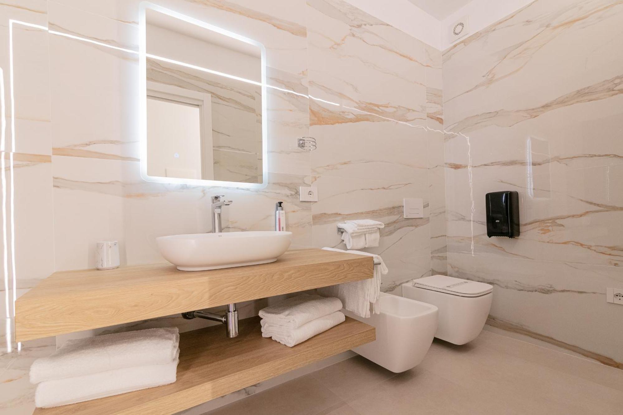 King'S Rooms Termoli Eksteriør bilde